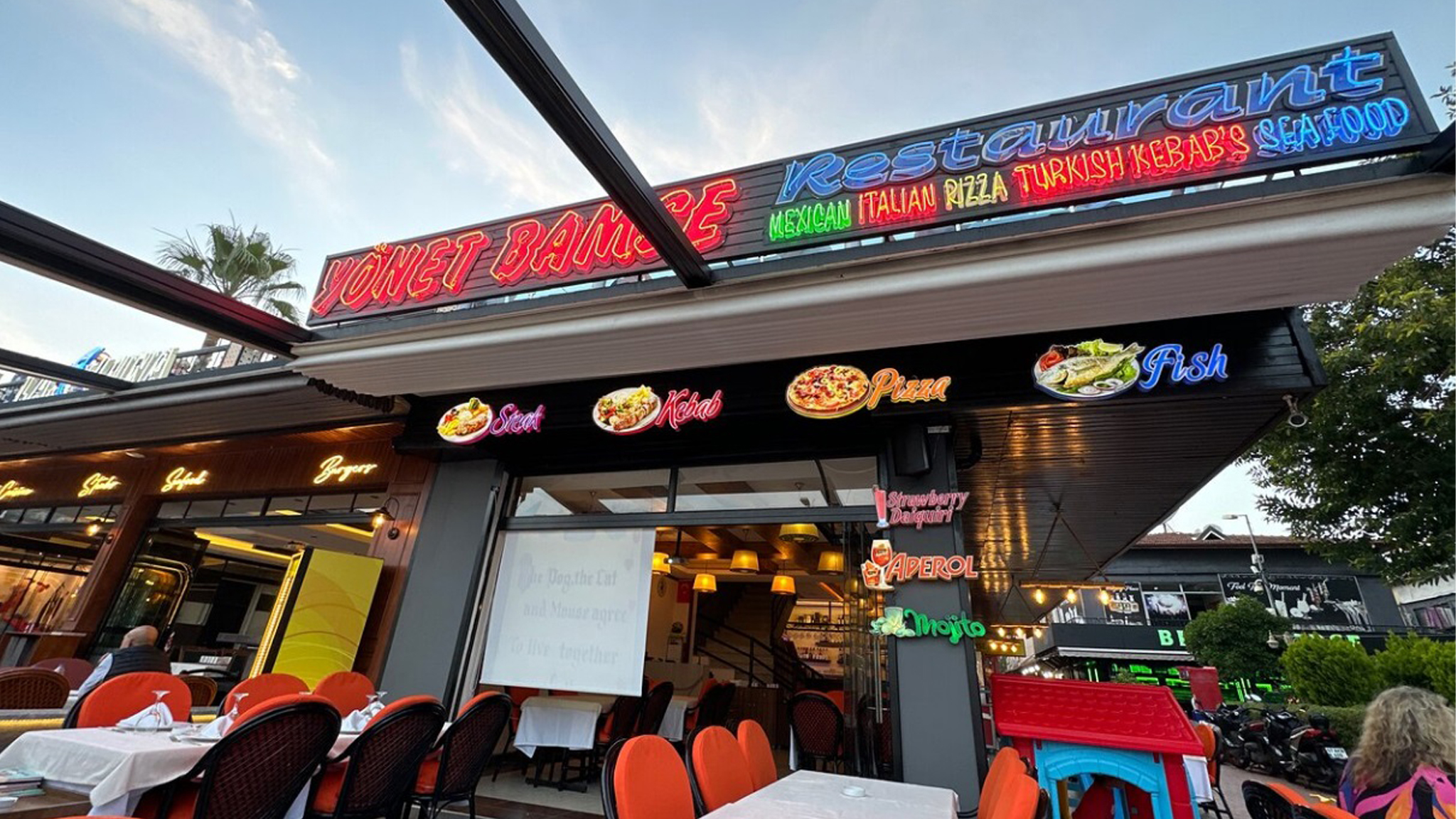 Otel Kapak Resmi