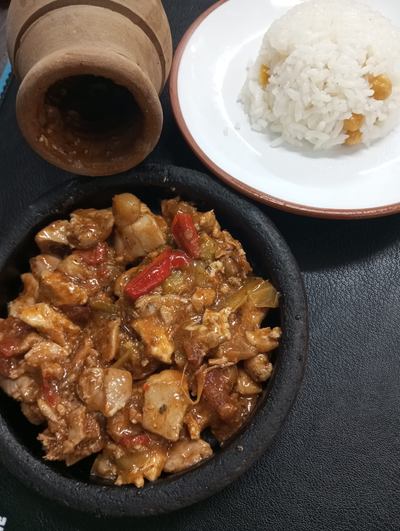 Tavuk Testi Kebabı