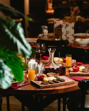 Tuma Restaurant